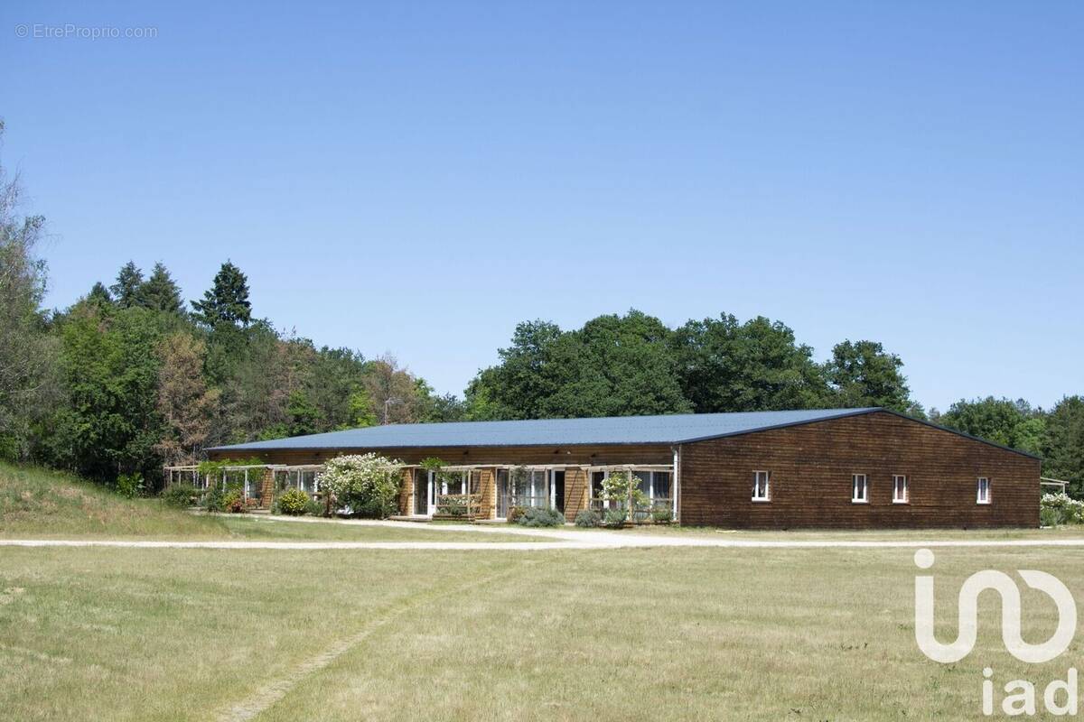 Photo 1 - Autre à SALBRIS