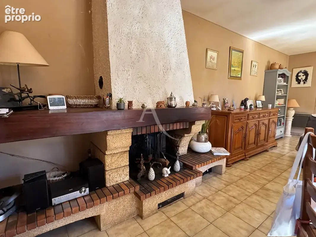 Maison L Isle Jourdain type T4 sur 3200 m² de terrain - photo 7