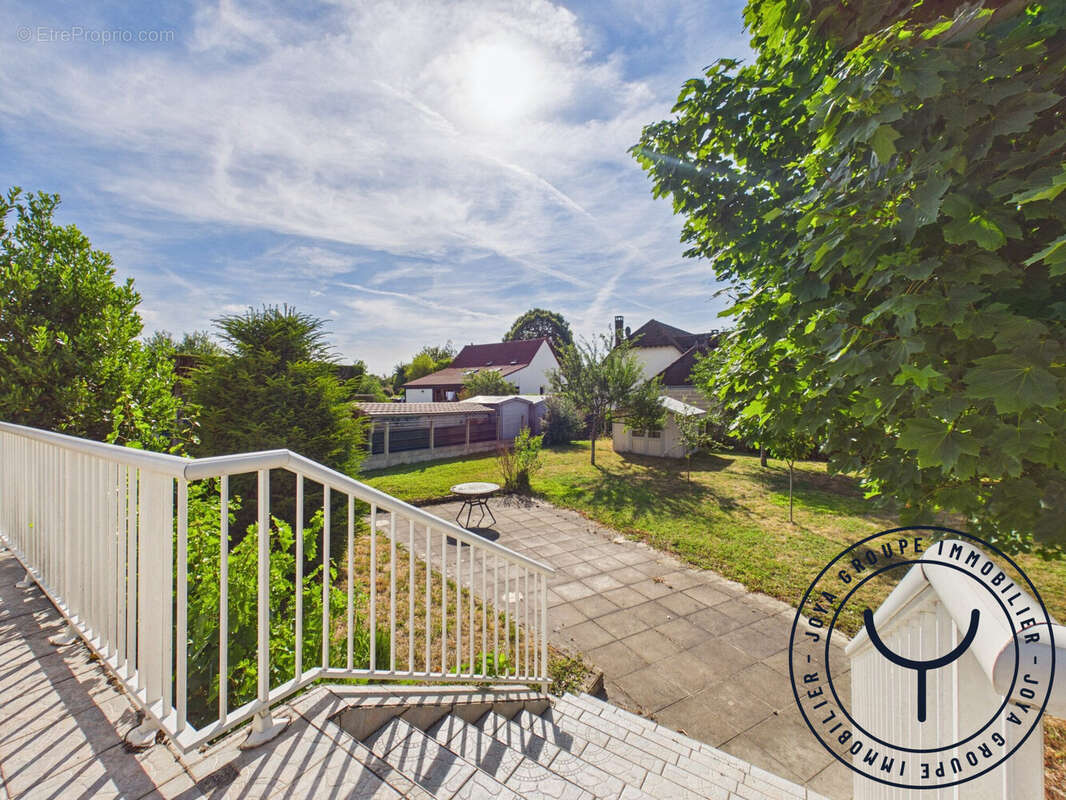 Maison 120 m² à Sainte-Maure  - photo 3