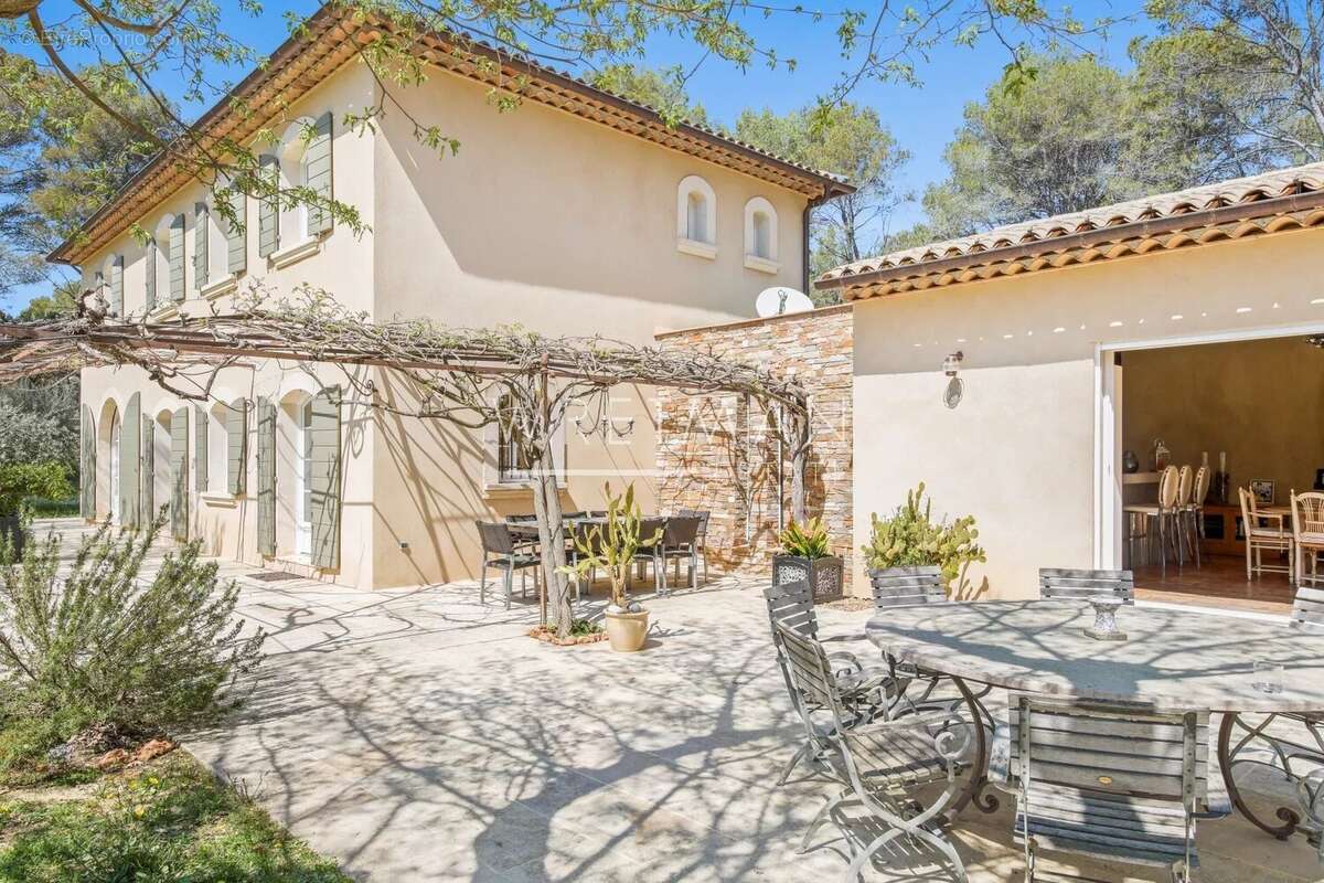 Maison à TRANS-EN-PROVENCE