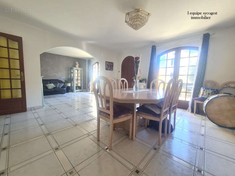 Maison à NOISY-LE-SEC