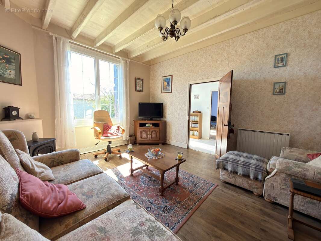 Maison à SAINT-GOURSON