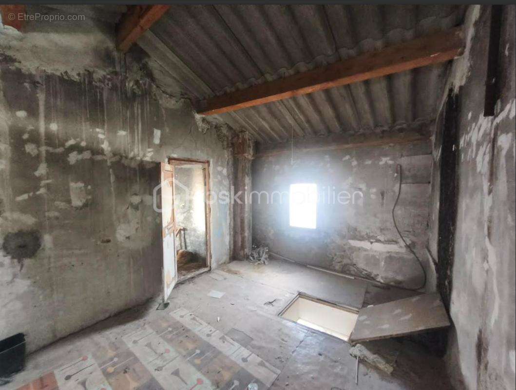 Maison de village T4 de  145 m² dont 65 m² de combles aménageables - photo 11