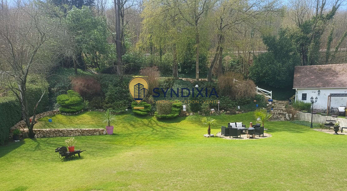 Maison à VERT-EN-DROUAIS