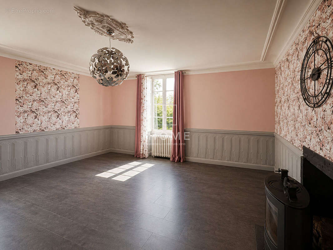 Maison à CHAMPIGNE