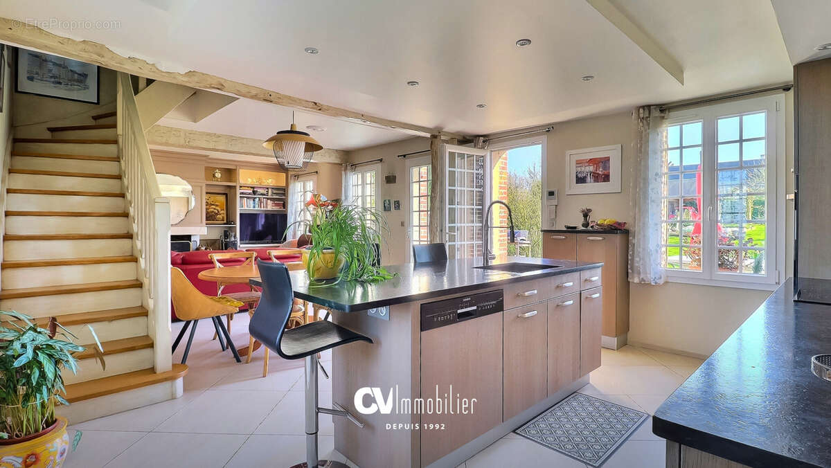 Maison à LA HAYE-MALHERBE