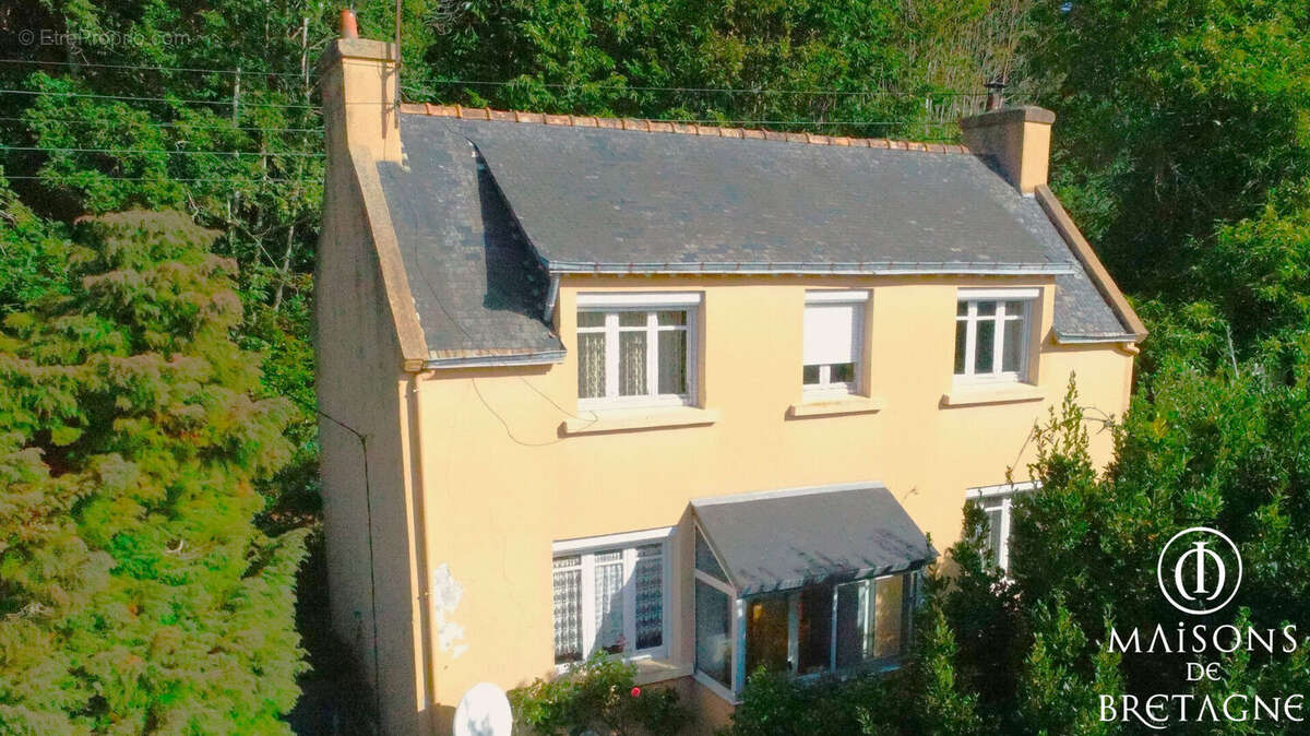 Maison à PONT-AVEN