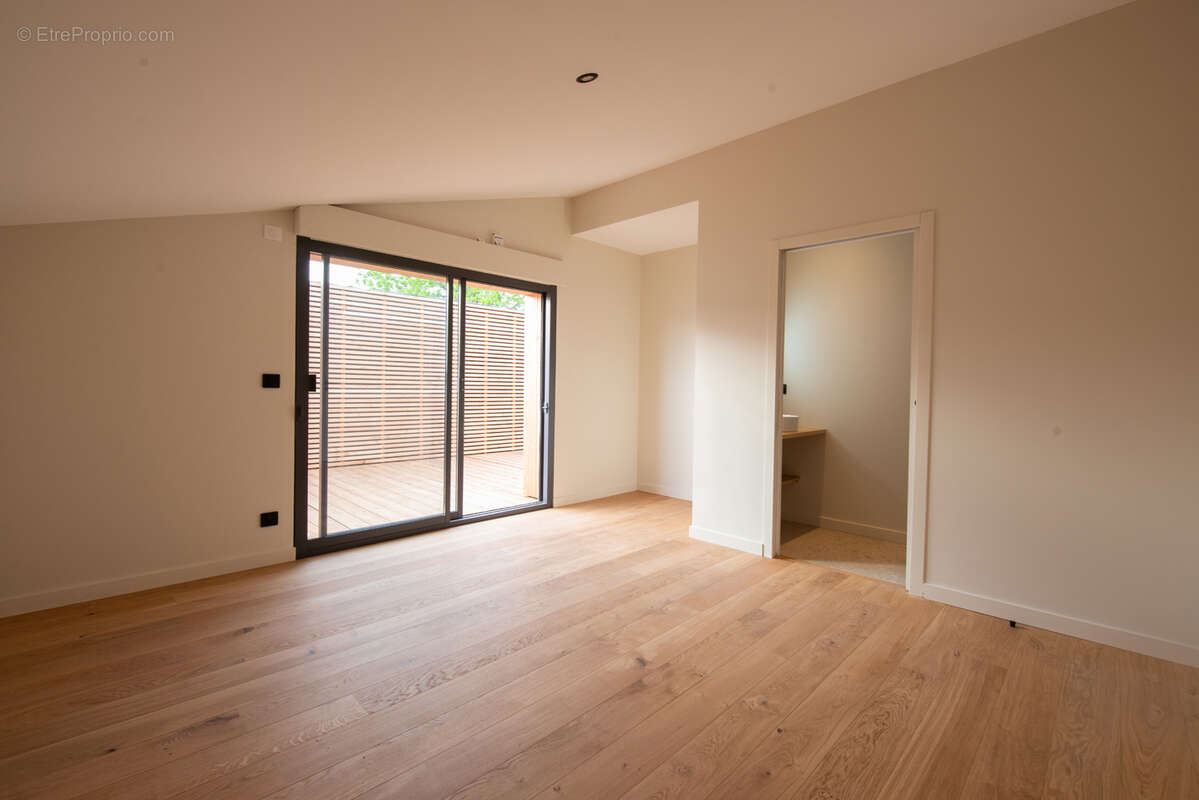 Appartement à BEGLES