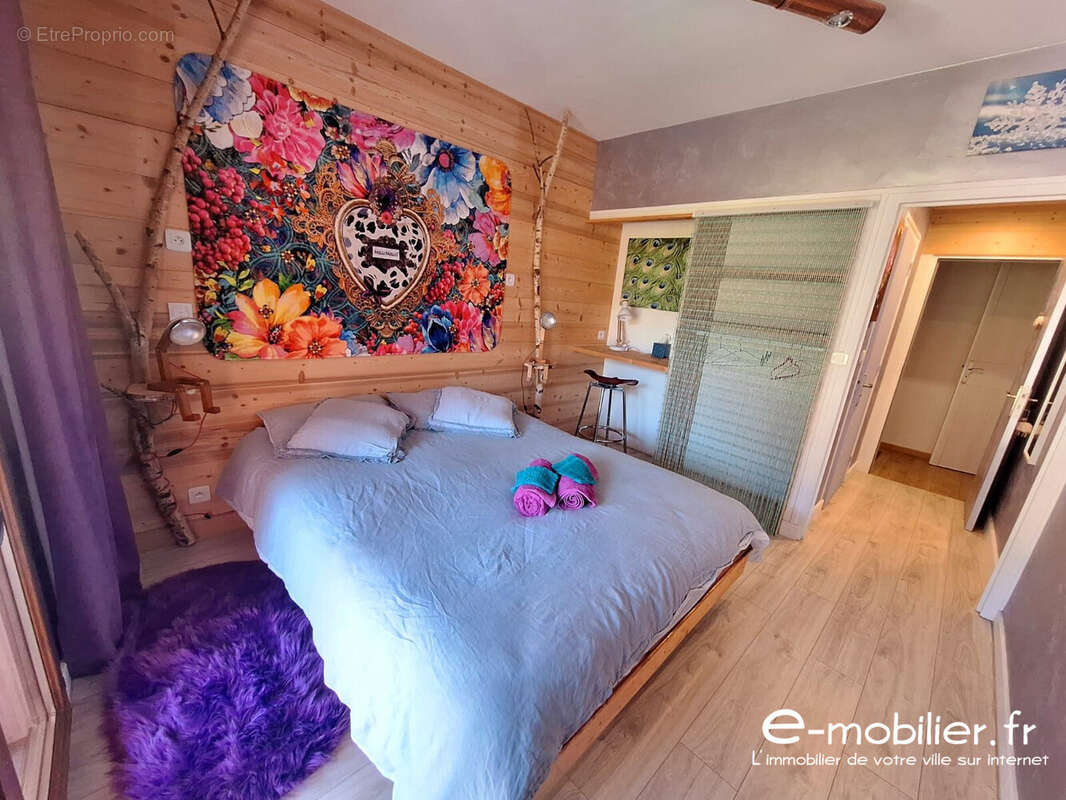 Chambre1 - Appartement à SEYTHENEX