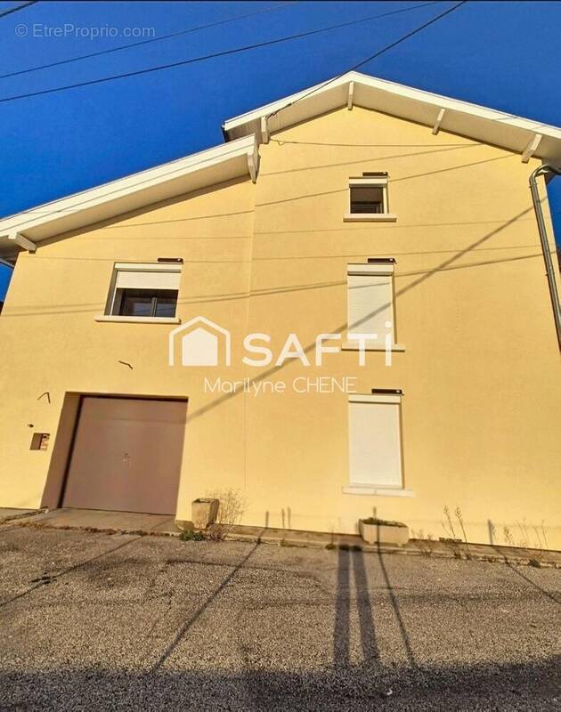 Photo 1 - Maison à SAINT-ETIENNE-DE-CROSSEY