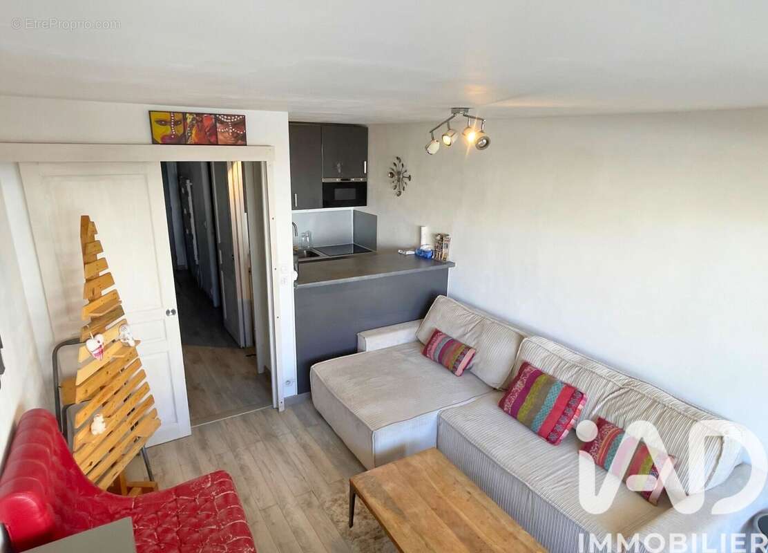 Appartement 28 m² à Beaudean  - photo 4