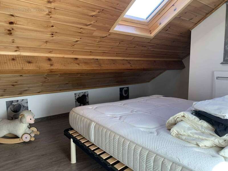 Duplex rénové – T4- Esprit chalet – Vue panoramique à Lus-la-Croix-Haute - photo 13