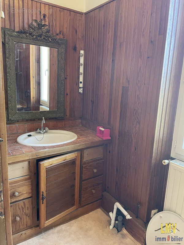 Maison à SAINT-MICHEL-DE-MONTAIGNE