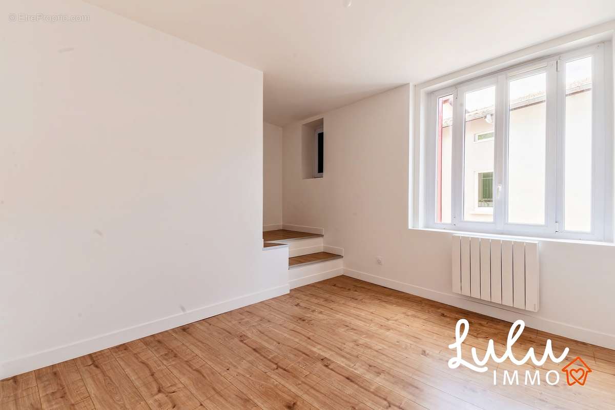 Maison plein coeur de limonest entièrement rénovée de 70m2 - photo 7