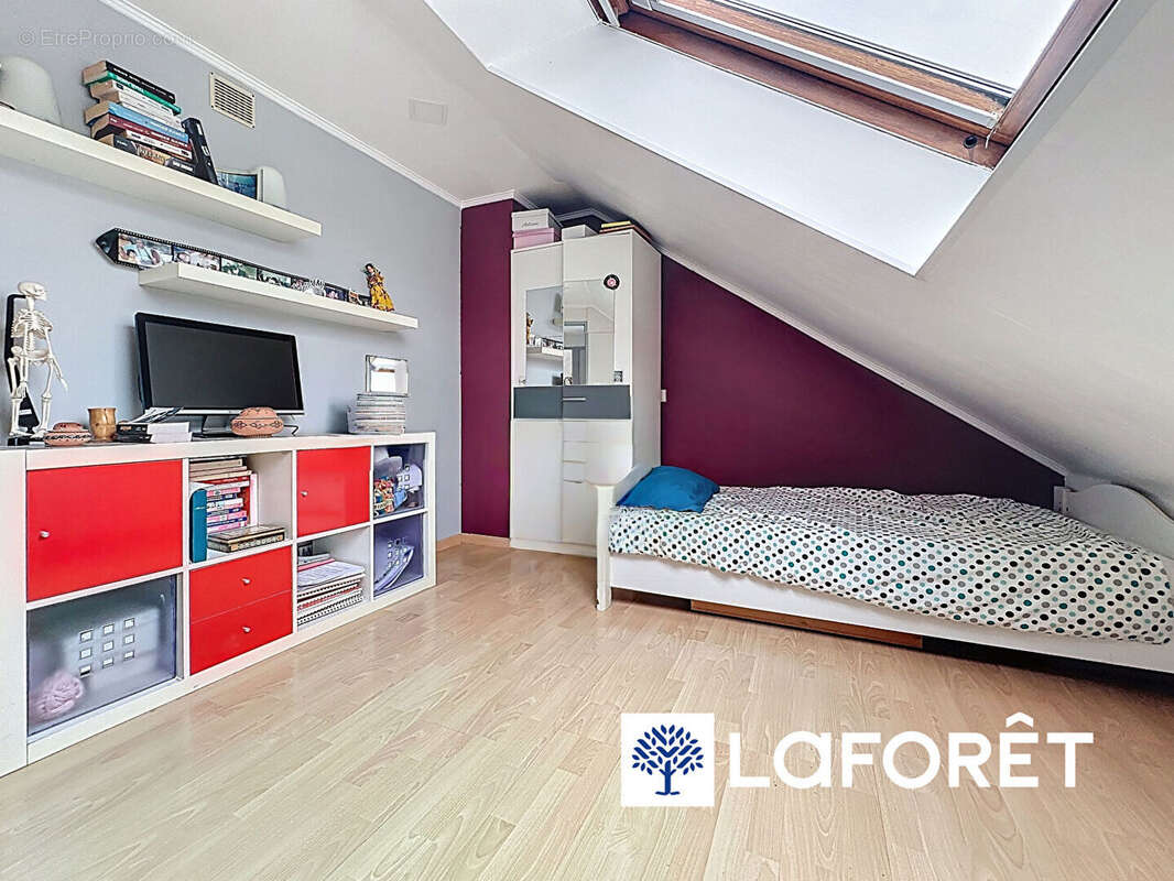 Maison à CHAUCONIN-NEUFMONTIERS