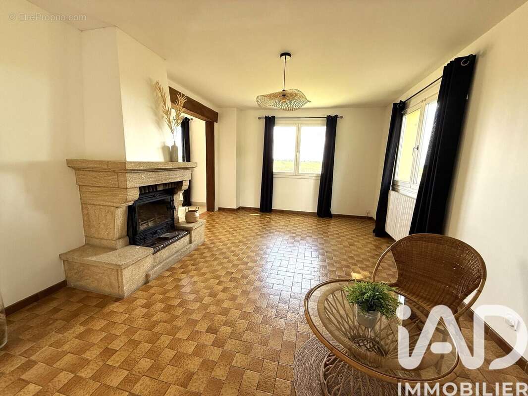Photo 9 - Maison à CHATENAY-SUR-SEINE