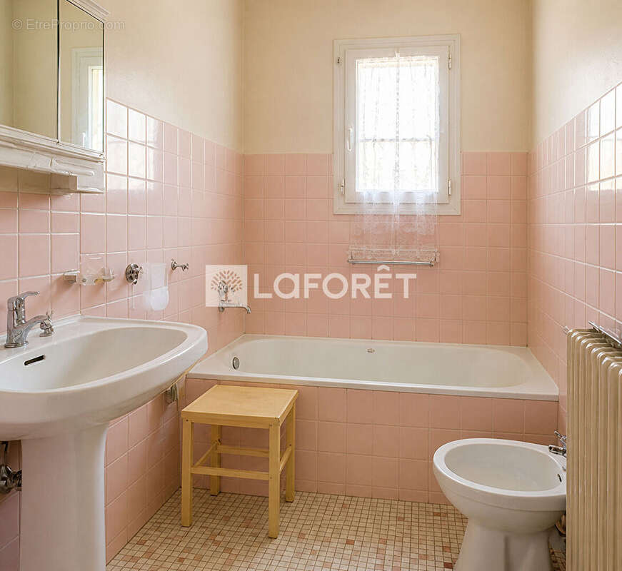 Maison à FLEURIEUX-SUR-L'ARBRESLE