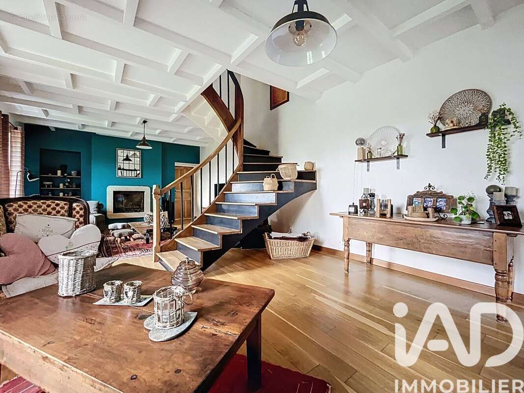 Photo 9 - Maison à LA VILLE-ES-NONAIS