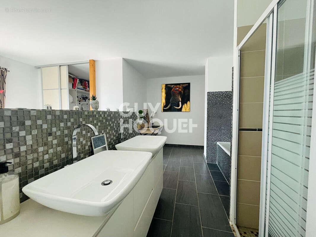 Villa exceptionnelle Lodève 5 pièce(s) 145 m2 - 2 terrains 1332 et 1066 m² - photo 11