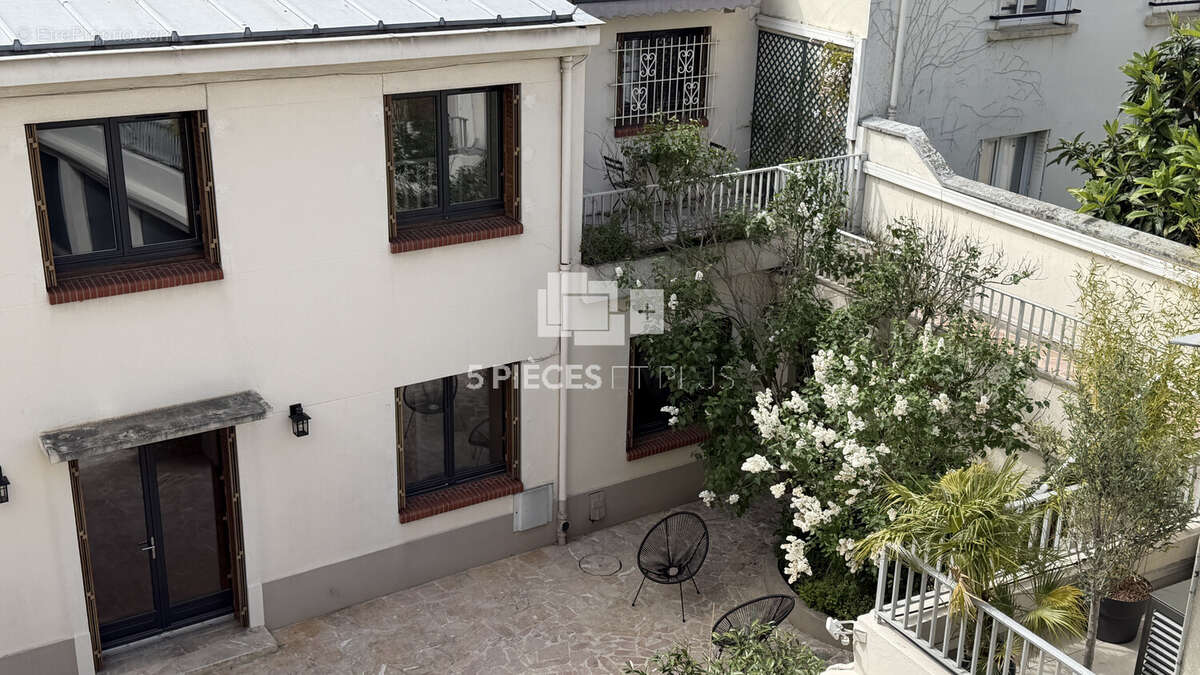 Maison à NEUILLY-SUR-SEINE