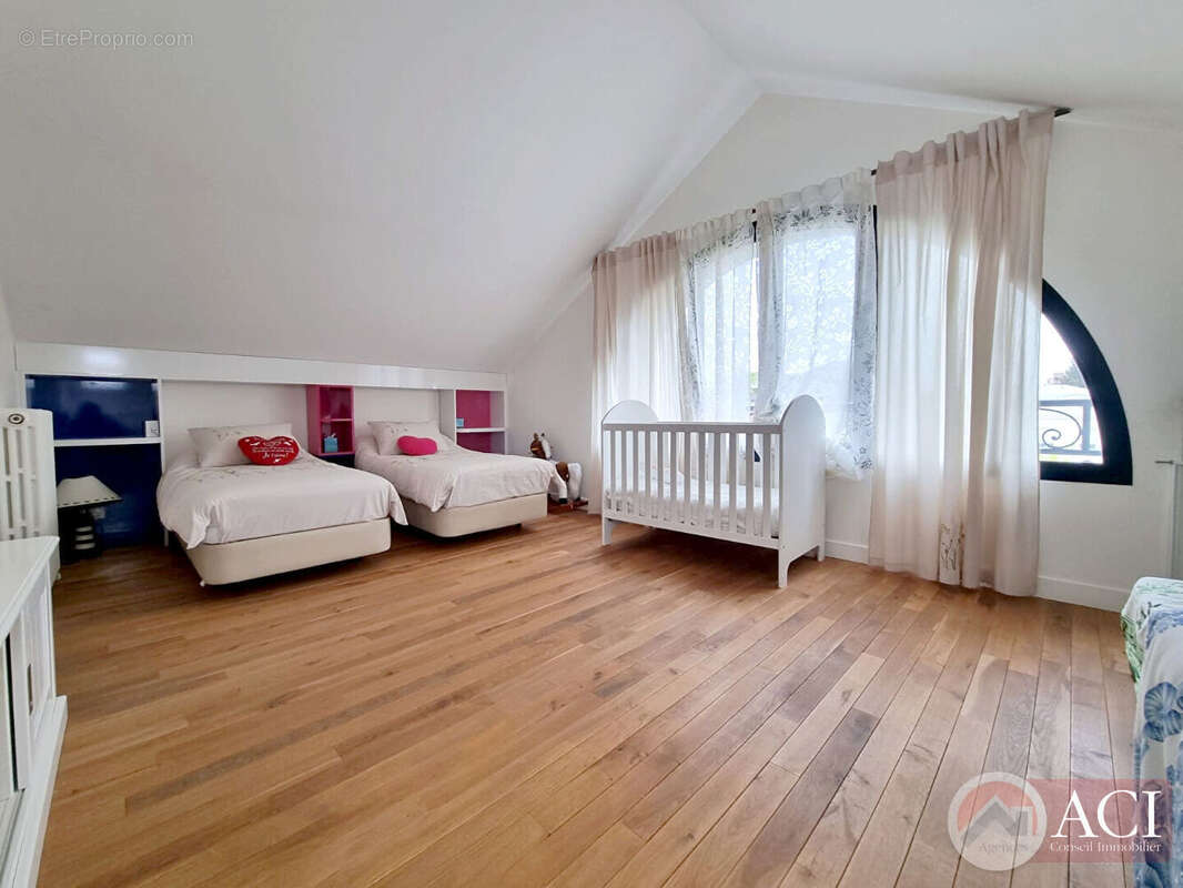 Maison à DEUIL-LA-BARRE