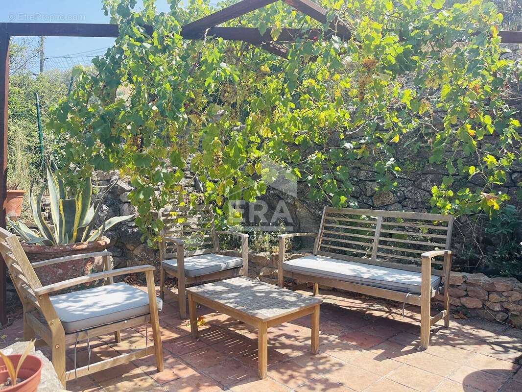 Maison à MONTBRUN-DES-CORBIERES