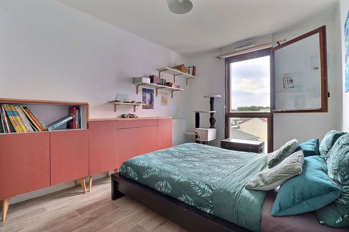 Appartement à AUBERVILLIERS