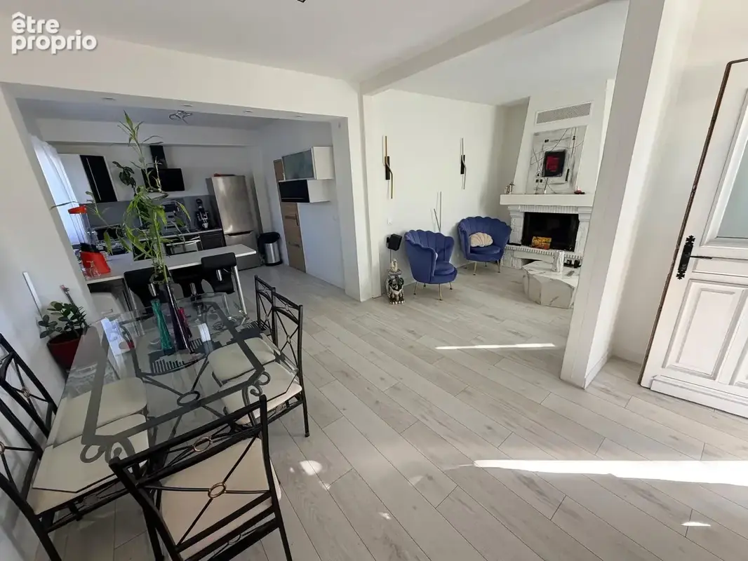 Exclusivité! Maison individuelle sur 286m2 de terrain, garage et sous sol - photo 4