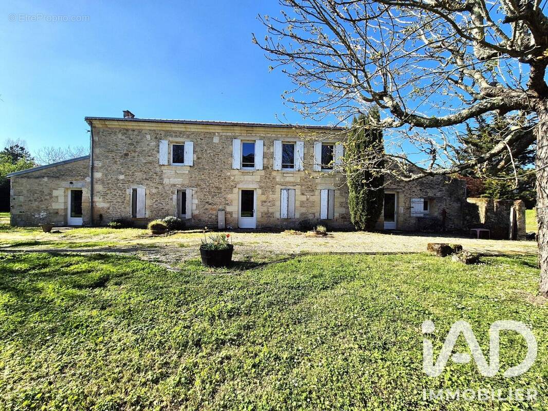 Photo 1 - Appartement à BLAYE