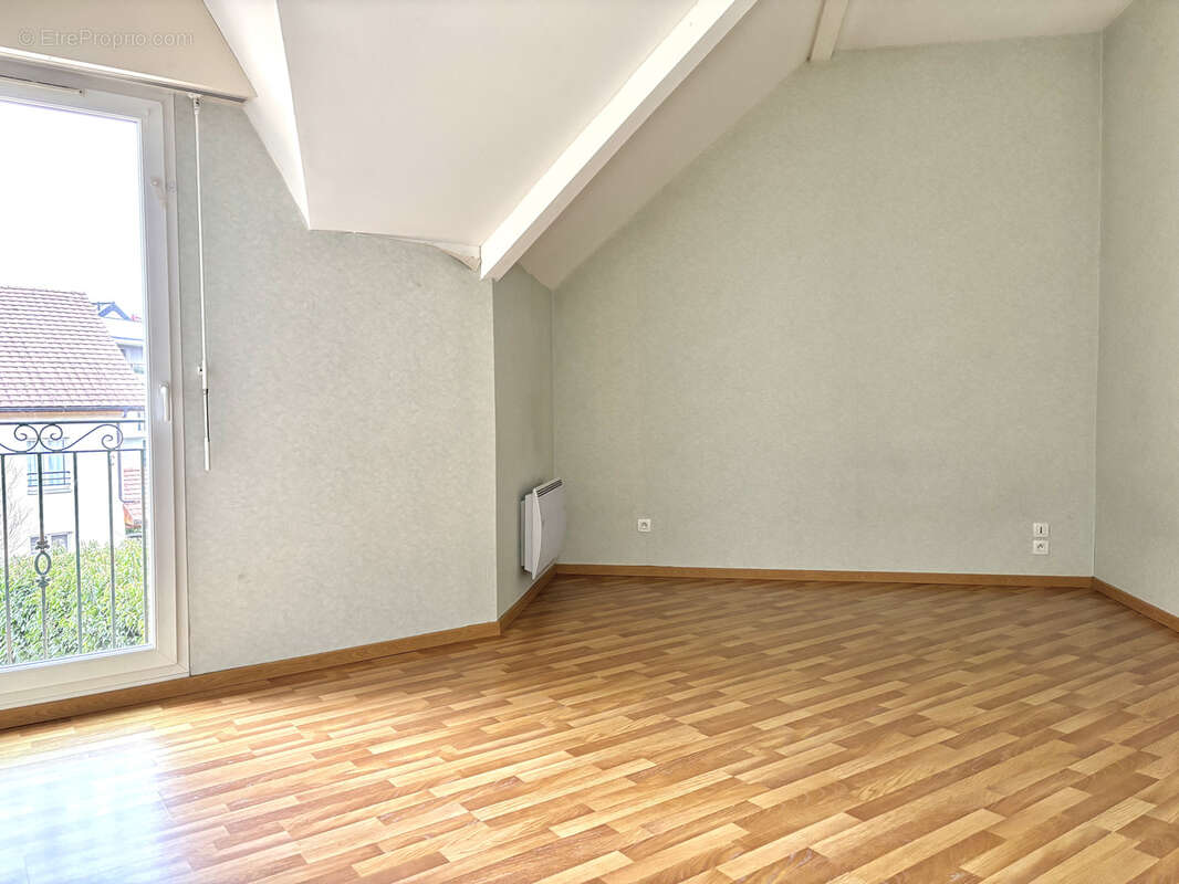 Appartement à SEGNY