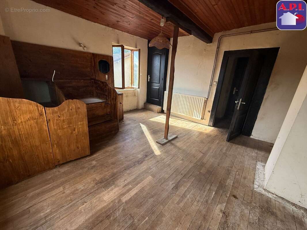 Maison à LORP-SENTARAILLE