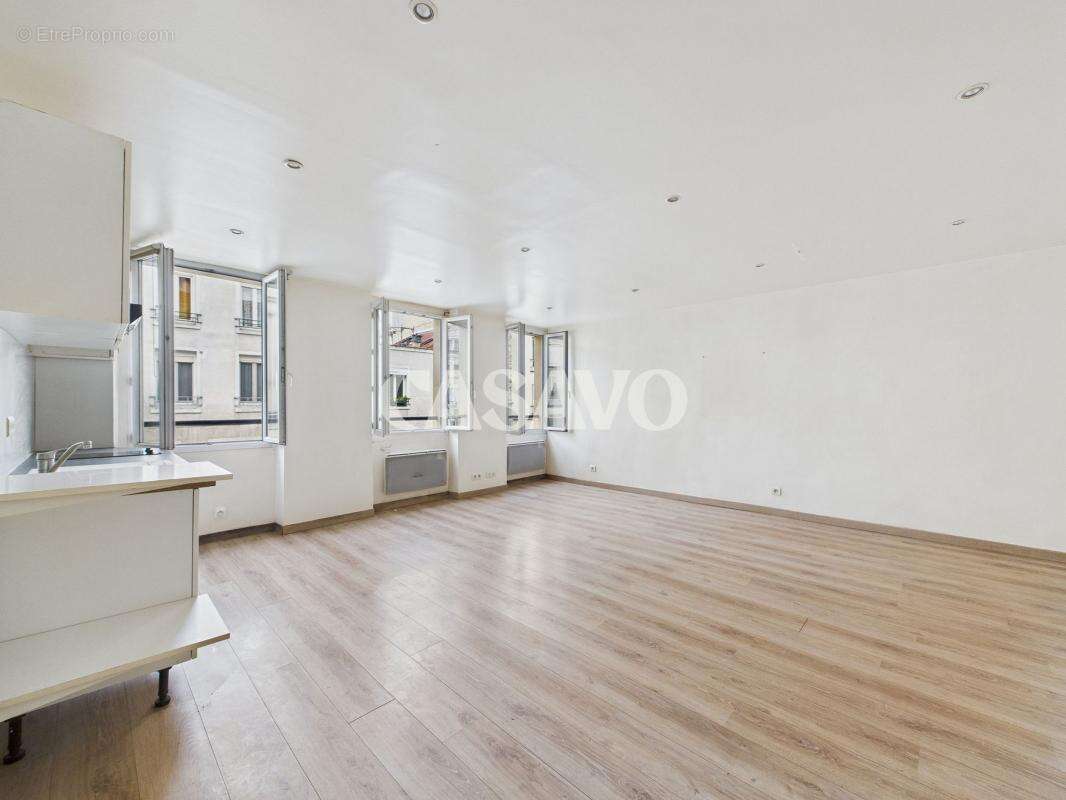 Appartement à PARIS-12E