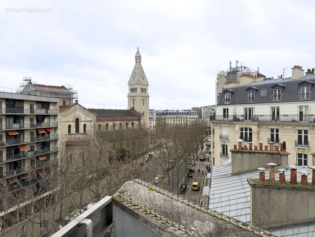 Appartement à PARIS-14E