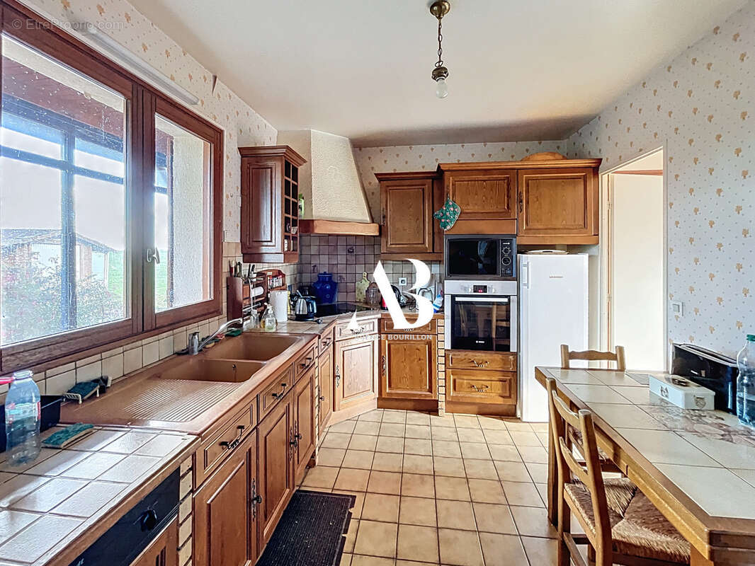 Maison à GRANDPUITS-BAILLY-CARROIS