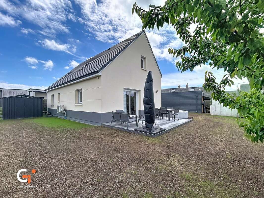 Maison à SAINT-PIERRE-DE-VARENGEVILLE