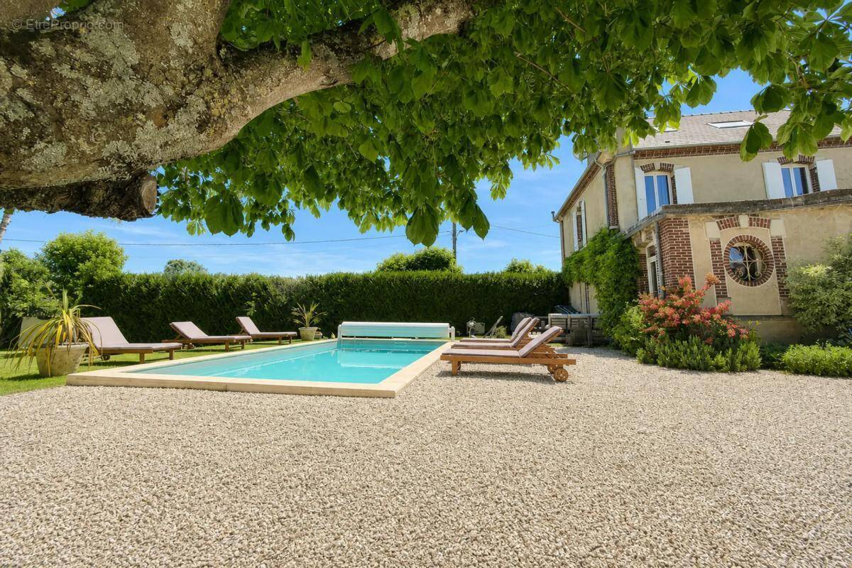 Maison à AIX-EN-OTHE