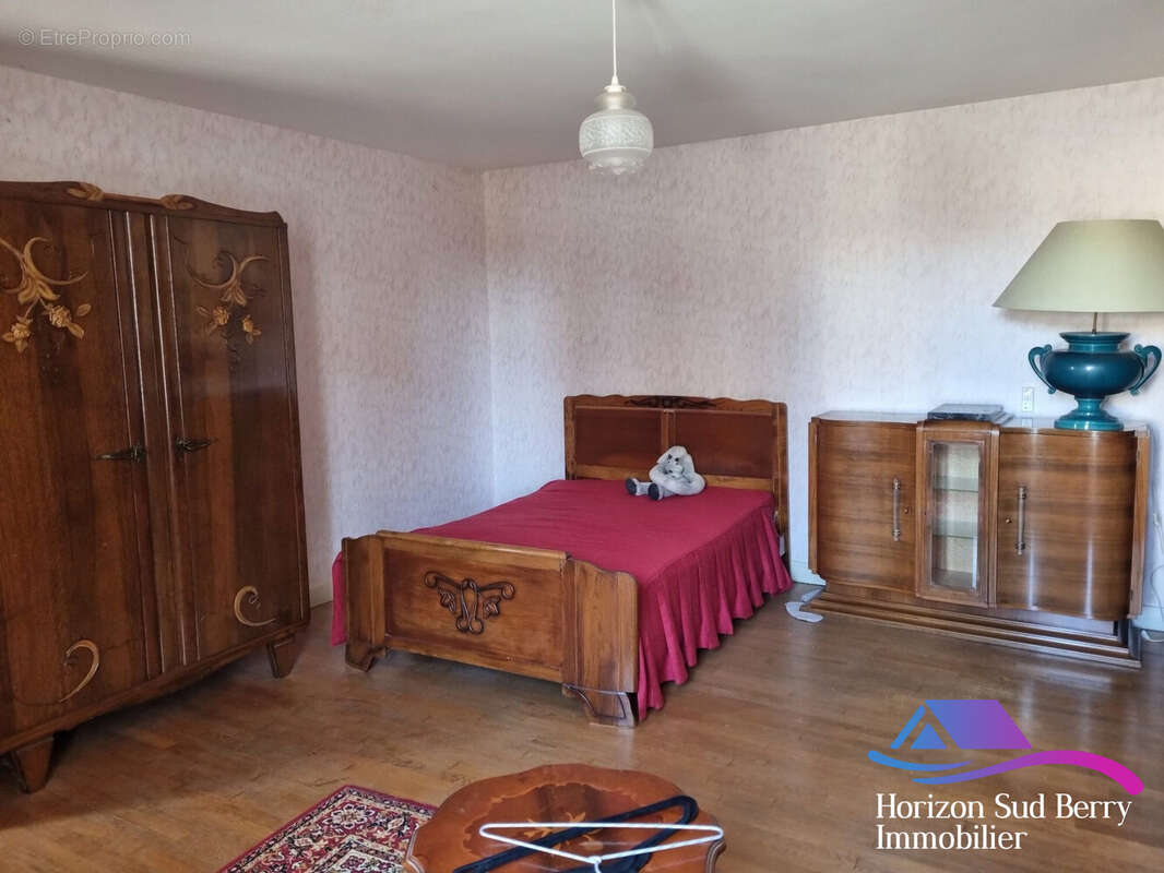 chambre - Maison à CHASSIGNOLLES