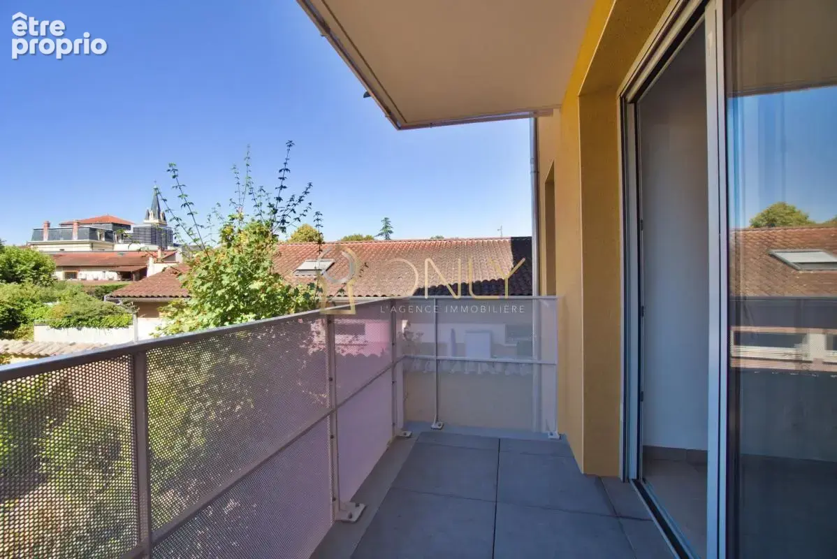 Appartement à QUINCIEUX