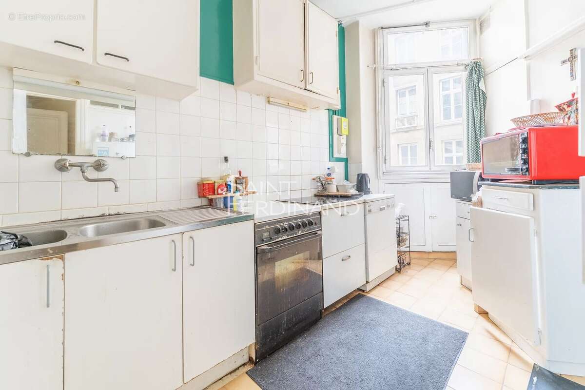 Appartement à NEUILLY-SUR-SEINE