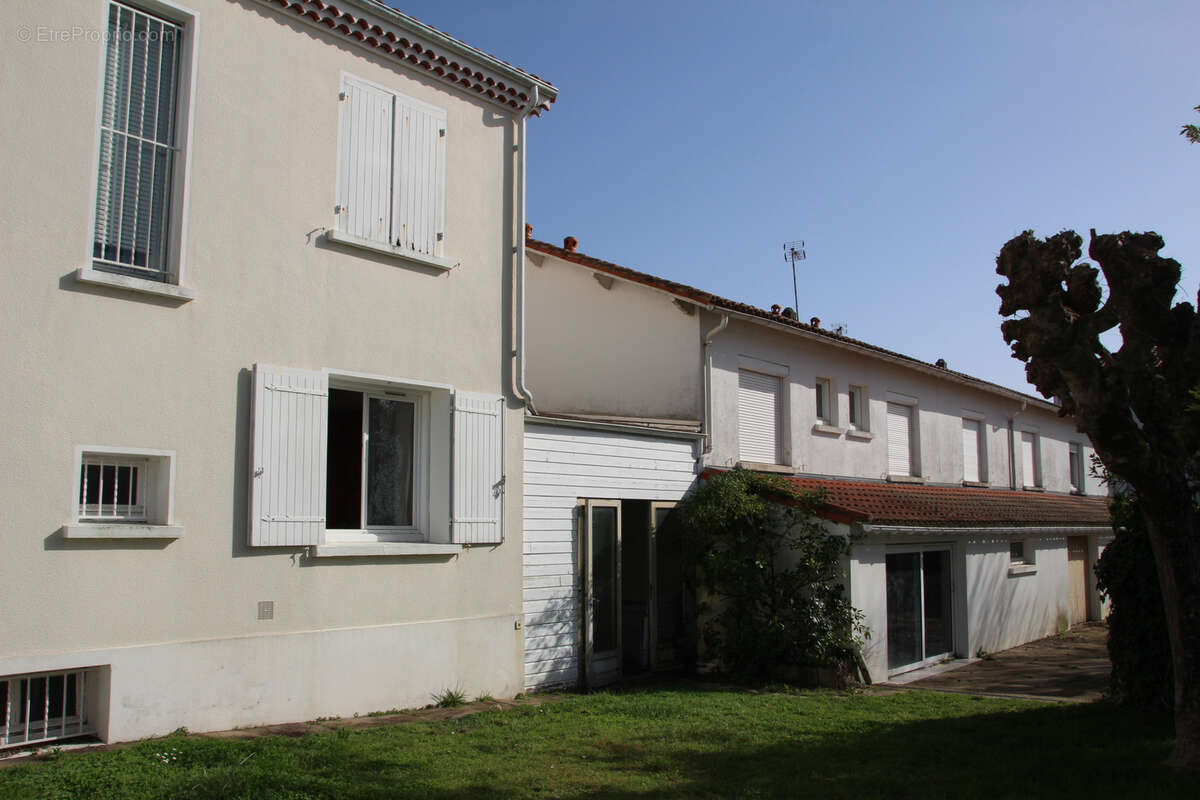 Maison à SAINT-GEORGES-DE-DIDONNE