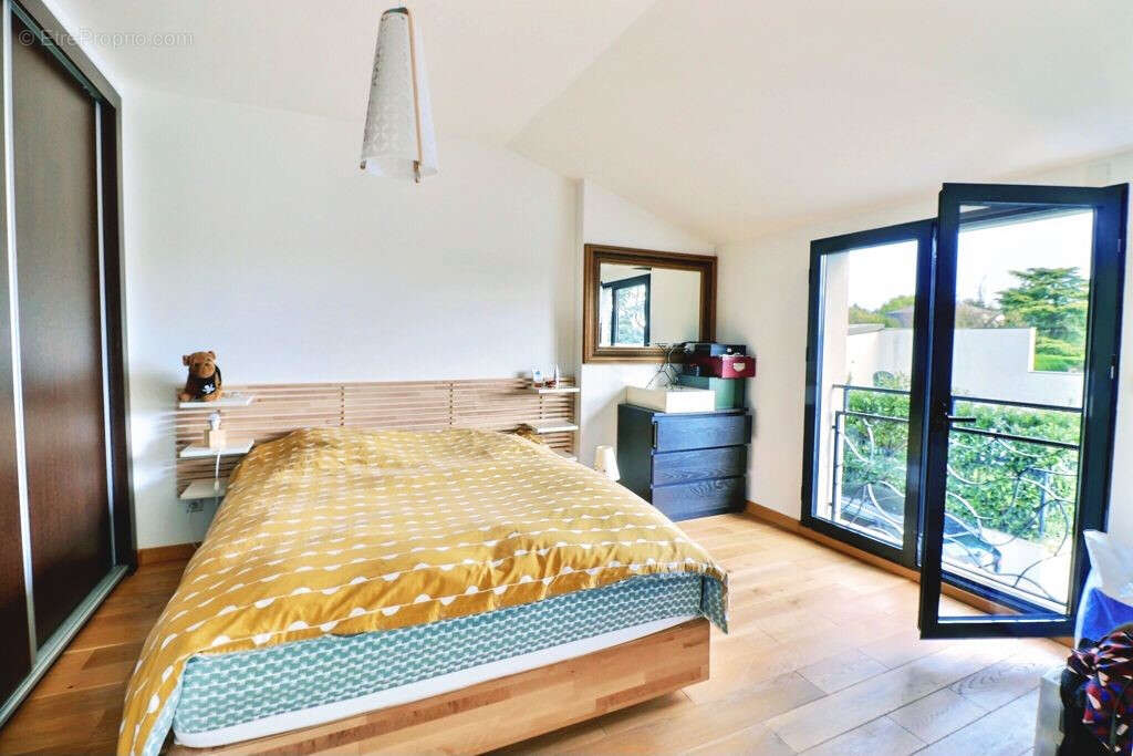 Maison à MAREIL-MARLY