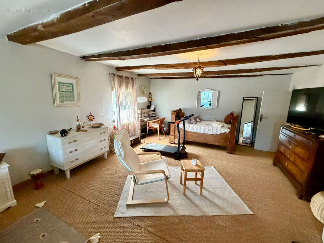 Vente charmante maison rénovée, mitoyenne, sur terrain de  24,77 ares ROYE - photo 22