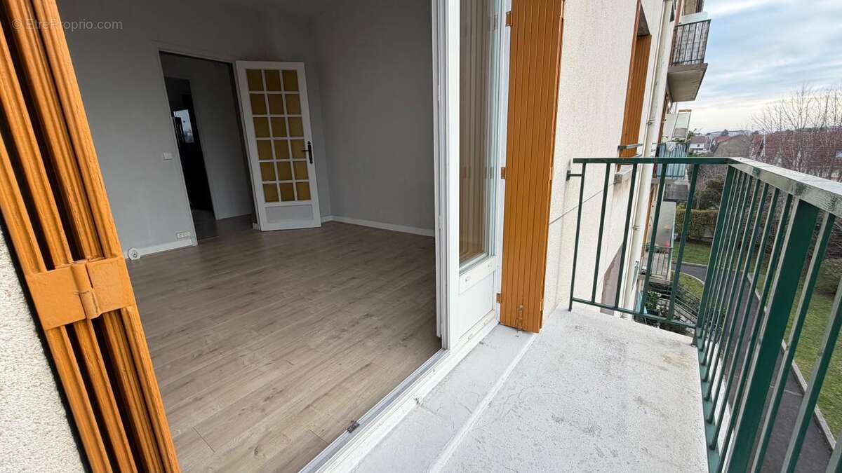 Exclusivité - f3, cave et parking - photo 2