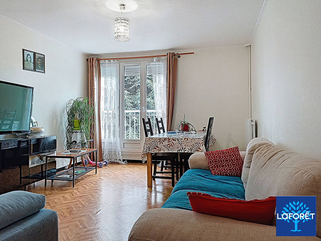 Appartement à NEUILLY-SUR-MARNE