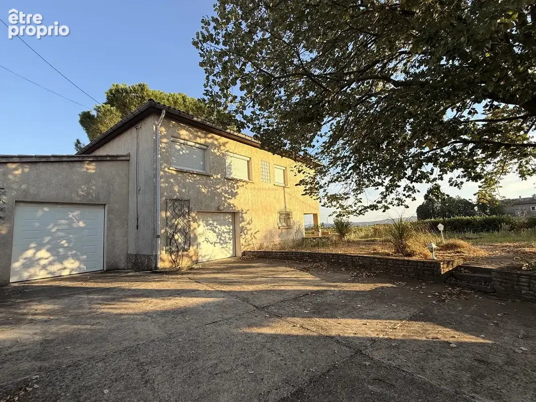 Photo Maison à Saint-Marcel-D'ardeche au prix de 295 000€