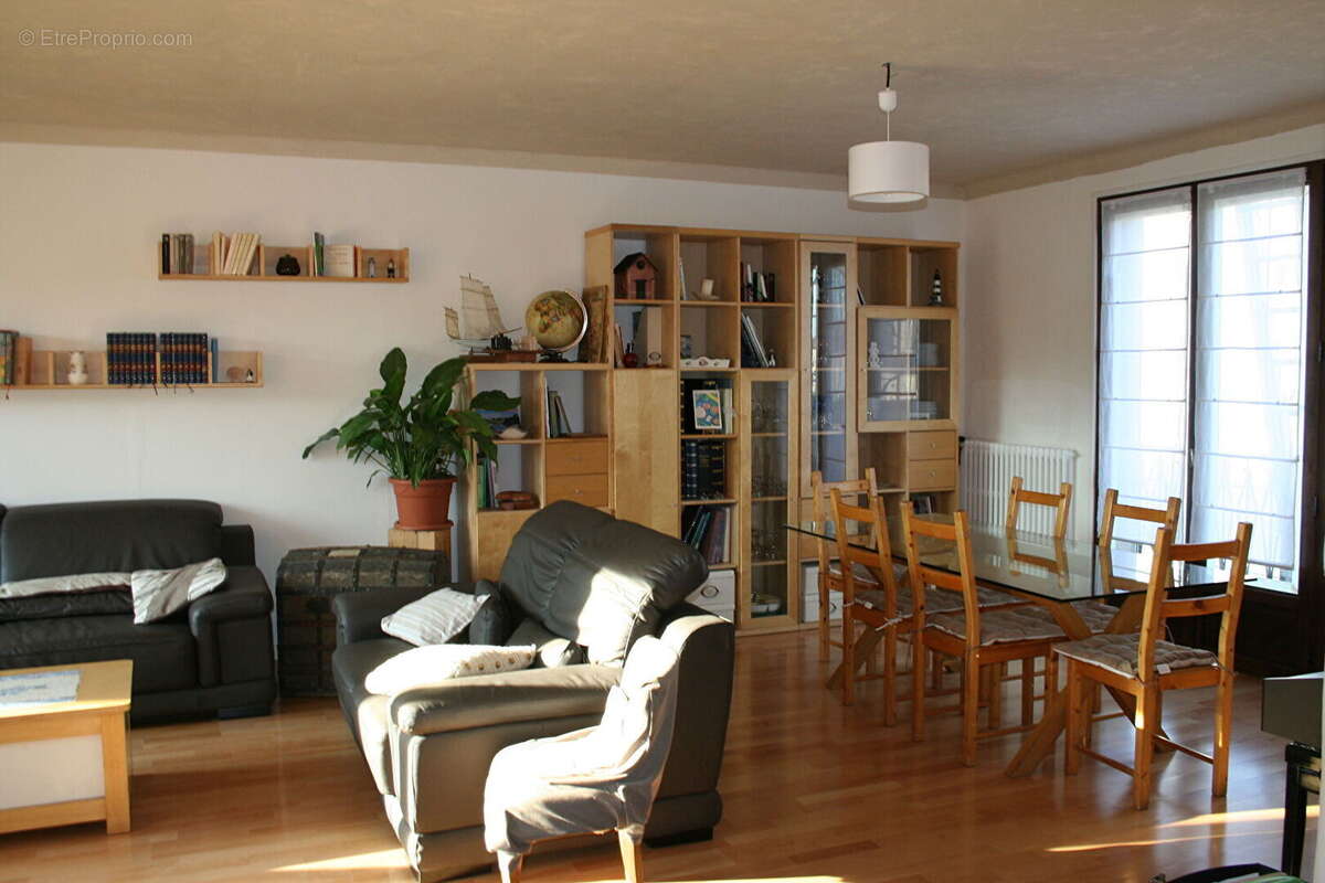 Maison à LE PERREUX-SUR-MARNE