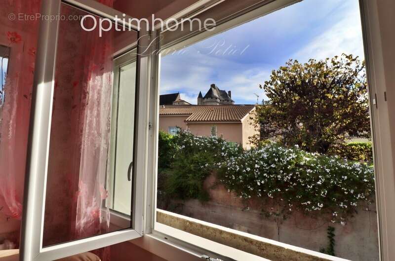 Coup de cœur - Rare à la vente ! Magnifique maison contemporaine de 225 m² avec vue sur le château - photo 10