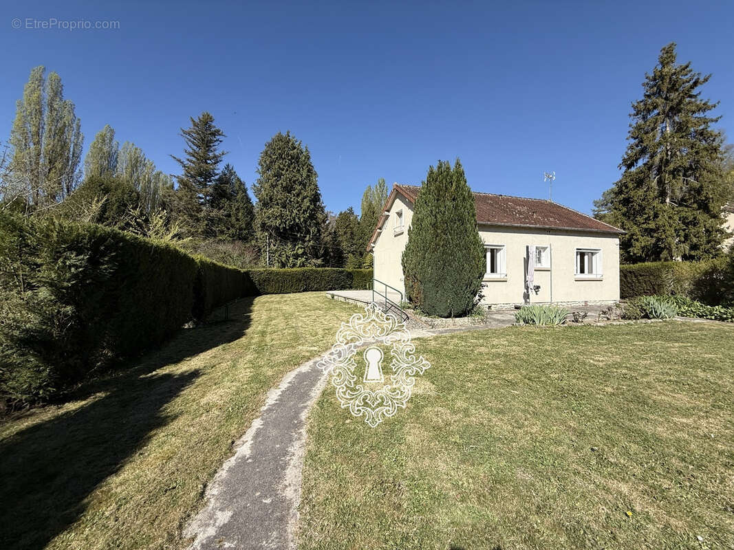 Maison à DONNEMARIE-DONTILLY