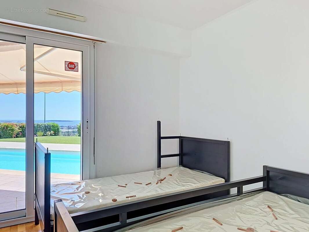 Vente apt-villa avec vue panoramique, jardin privatif et piscine - photo 7