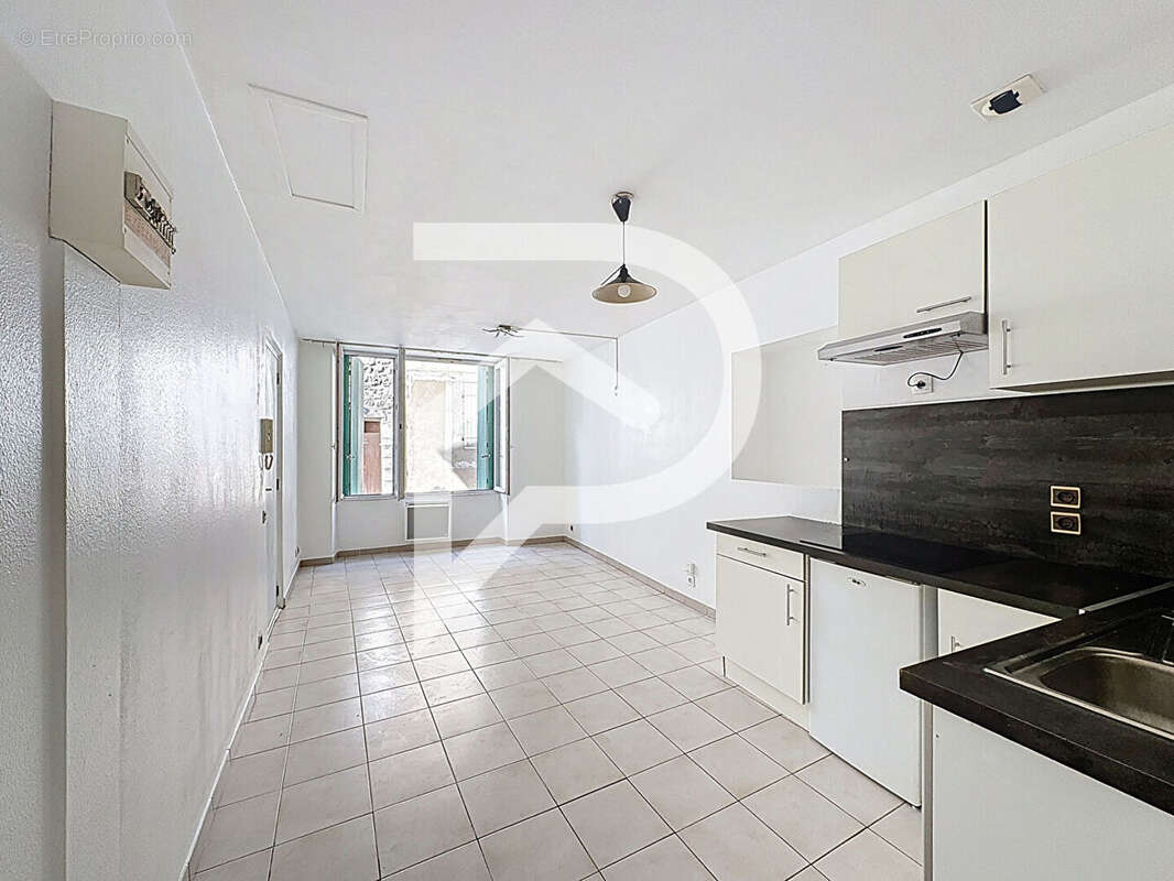 Appartement à CHATEAUNEUF-DU-RHONE